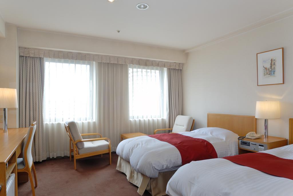Hotel Yamazaki Seipan Fund Hall 3*